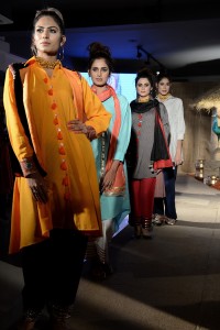 taanka-a-brand-dedicated-to-highlighting-the-arts-and-crafts-of-interior-sindh-launches-at-pfdc-fashion-active-in-lahore-15