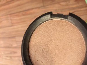 Becca Shimmering Skin Perfector