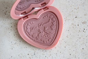 Long-Lasting Blush 