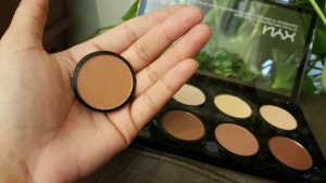 Highlight & Contour Pro Palette