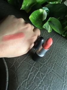  Mac Crème Sheen Lipstick 