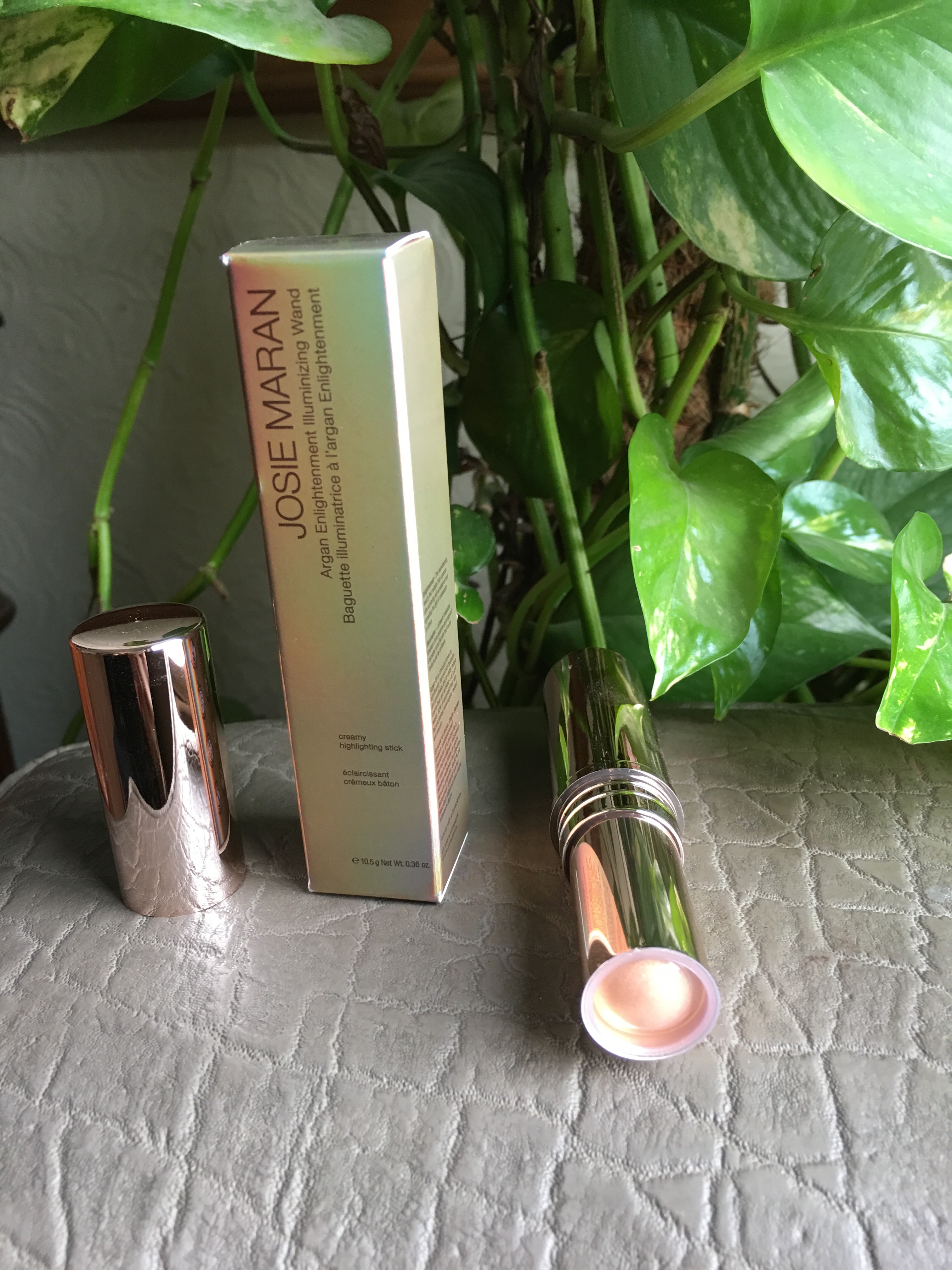 Josie Maran Argan Illuminating Wand