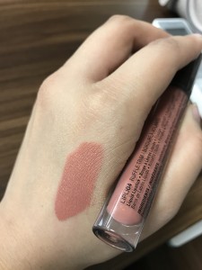 NYX Lip Lingerie in Ruffle Trim