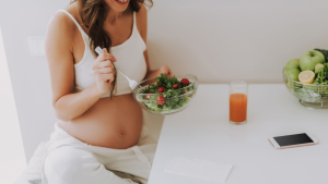 10 Superfoods Every Pregnant Woman