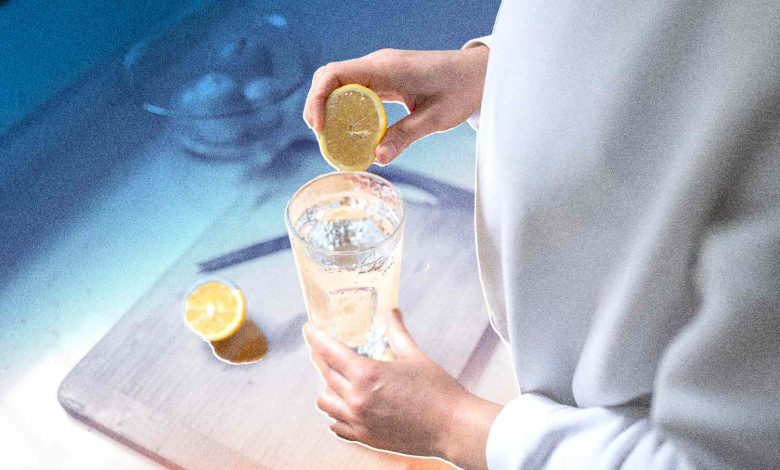 This Is What Happens to Your Body When You Drink Lemon Water Every Day