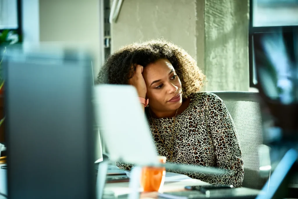 This One Mindless Habit Could Be Exposing Your Work Stress — Scientists Explain Why