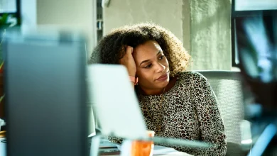 This One Mindless Habit Could Be Exposing Your Work Stress — Scientists Explain Why