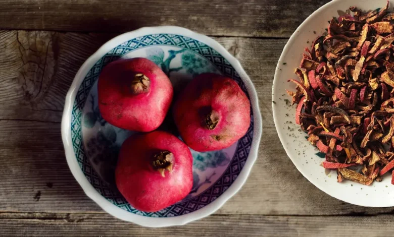The Shocking Benefits of Eating One Pomegranate Every Single Day