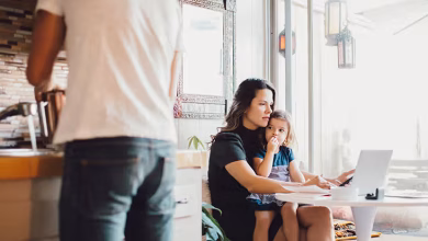 26 Adult Behaviors That Stem From Not Feeling Loved as a Kid