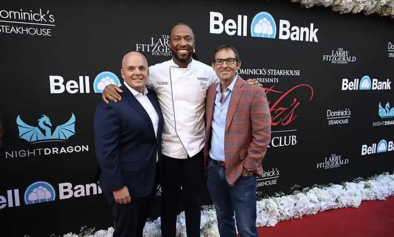 Larry Fitzgerald Foundation Donates