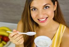 The Gut-Boosting Yogurt Routine Recommended by Dietitians