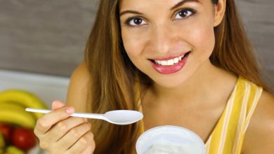 The Gut-Boosting Yogurt Routine Recommended by Dietitians